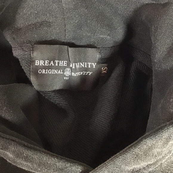 😎🔥653, BREATHE DIVINITY distressed, unisex, size XS, see photos 😍😻 - Picture 6 of 6